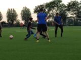 Laatste training S.K.N.W.K. JO9-1 van seizoen 2022-2023 (partijtje tegen de ouders) (136/178)